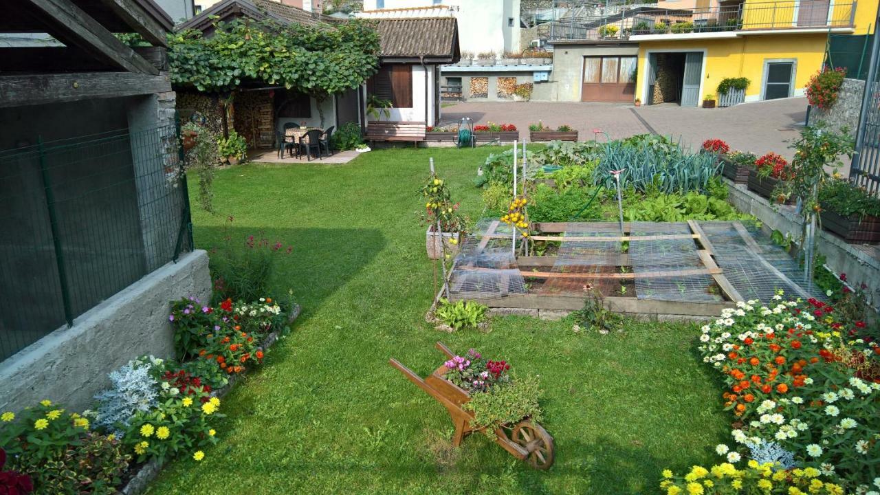 Vila Casa Luca E Cristina Mezzolago Exteriér fotografie